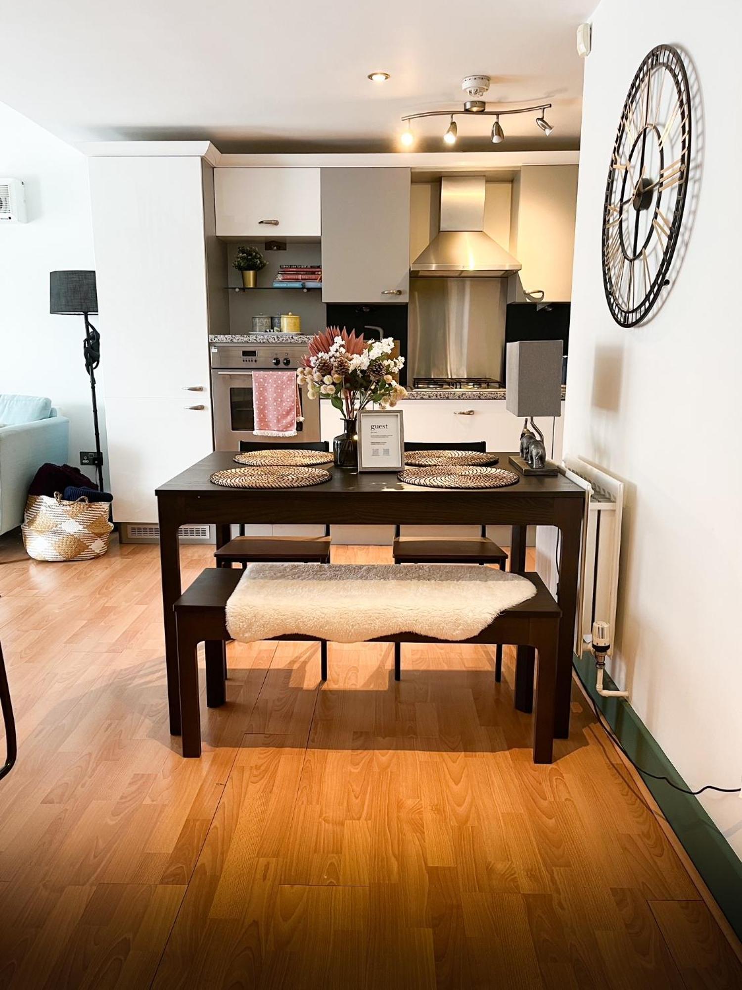 Jungle Escape, City Apartment With Parking & Terrace Честър Екстериор снимка